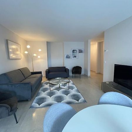 Le Mont-Veyrier, Parking Et Vue Lejlighed Annecy Eksteriør billede